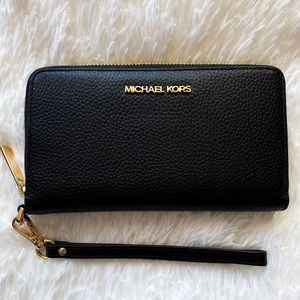 NWT Michael Kors Jet Set Travel Wallet